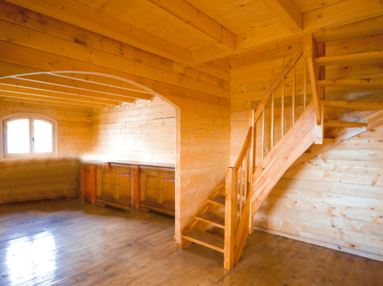 Interno abitazione in legno costruita da Officine Romane prefabbricati Roma